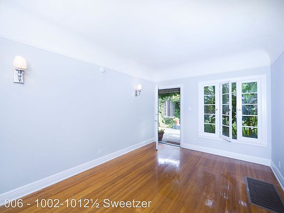 5th image of 1002 N Sweetzer Ave #1004