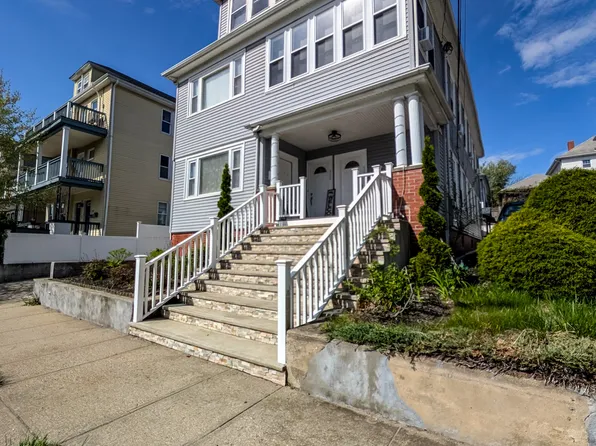 366 Academy Ave #1, Providence, RI 02908