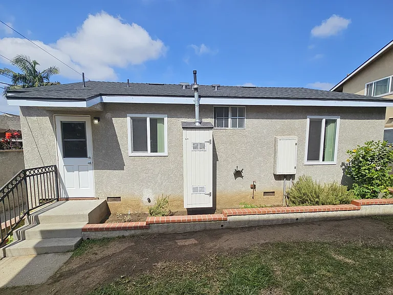 7758 S Newlin Ave — Photo 34