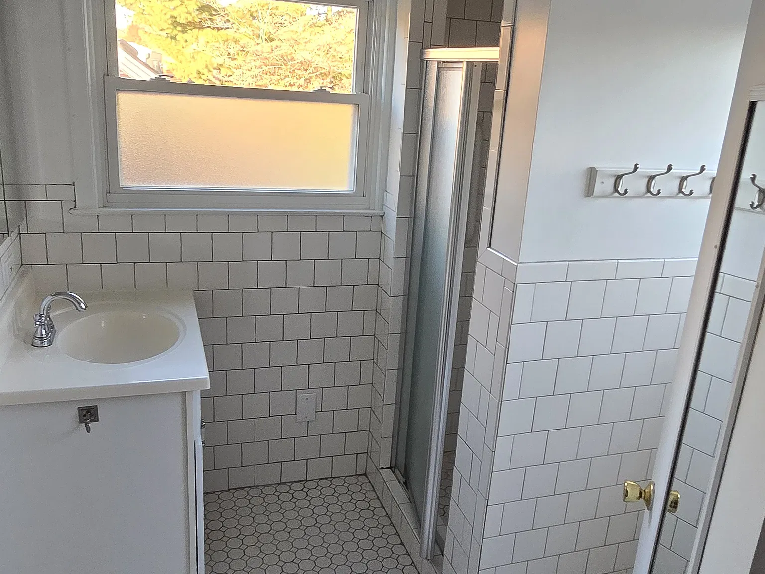 3 bed, 2.5 bath, 1623 sqft, $2,300 — Photo 4