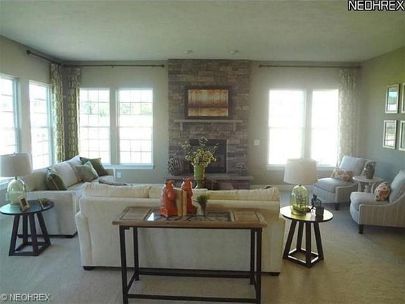 2nd image of 5547 Diamond Creek Dr