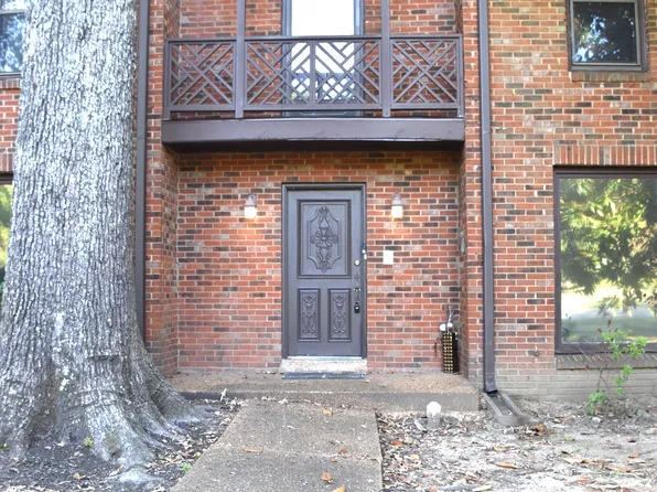 1461 Kirby Pkwy, Memphis, TN 38120