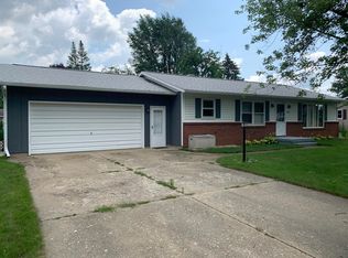 1023 Tracy Dr, Sturgis, MI 49091