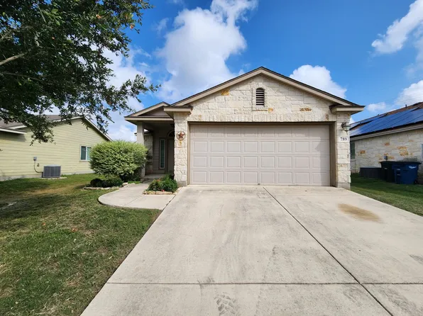 789 Great Oaks Dr, New Braunfels, TX 78130