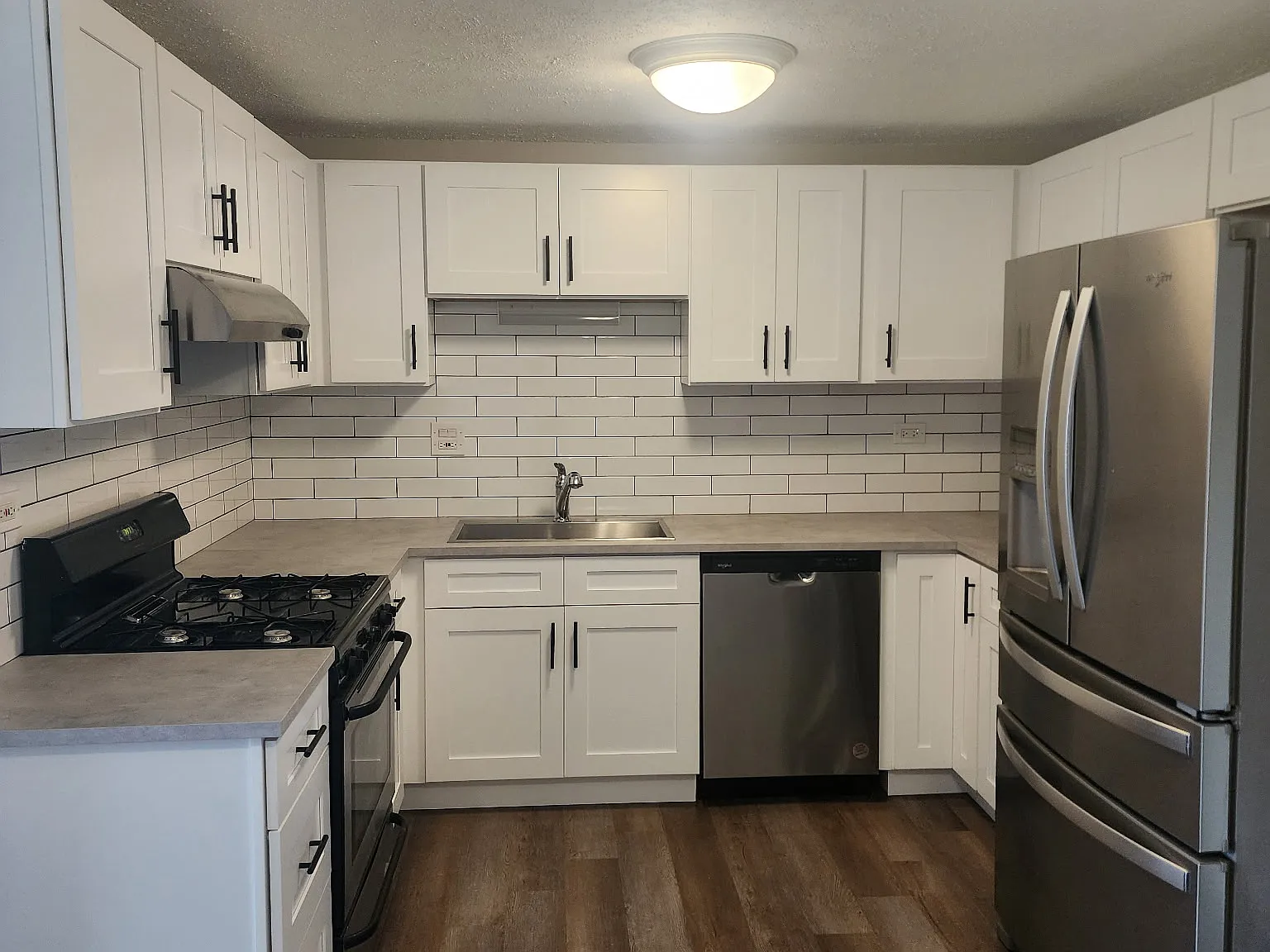 2 bed, 1200 sqft, $2,200 — Photo 3
