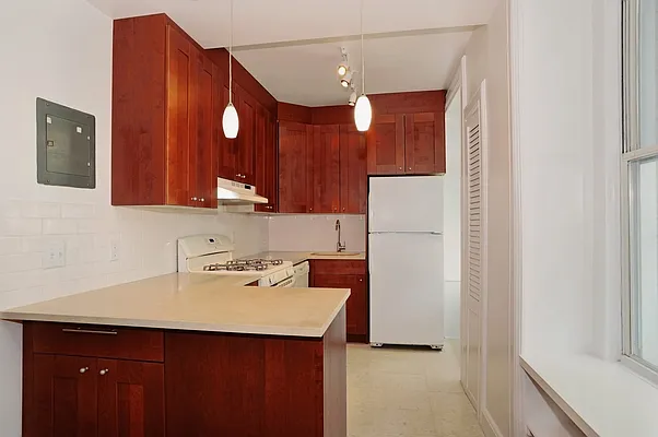 Sold by Corcoran | media 7