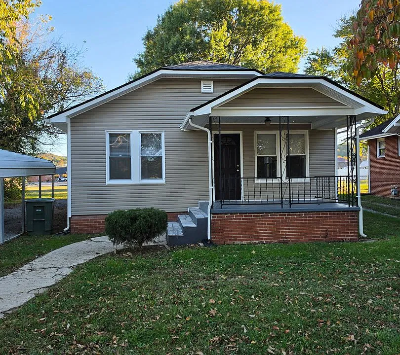 110 E Cottage Ave