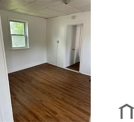 33 Montrose St #L — Photo 11