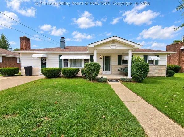 2904 Maple Ave, Point Pleasant, WV 25550