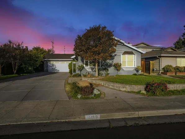 2445 Alvarado Dr, Santa Clara, CA 95051