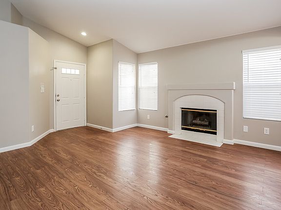 4th image of 1714 Council Bluff Ln