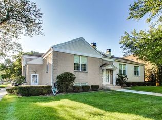 2944 Harlem Ave APT 4, Riverside, IL 60546