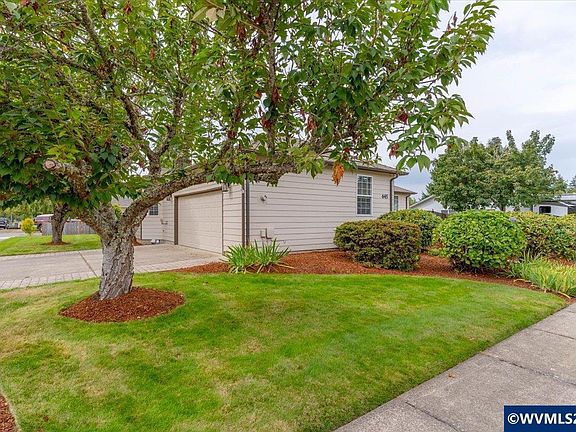 3rd image of 645 N 12th Ave