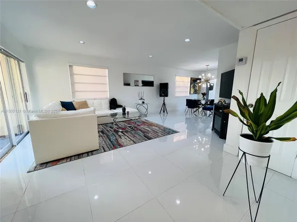 8413 SW 137th Ave #8413, Miami, FL 33183