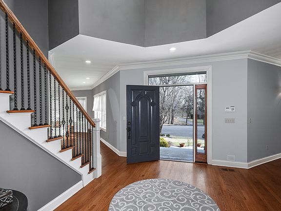 4th image of 80 Tall Oaks Ct