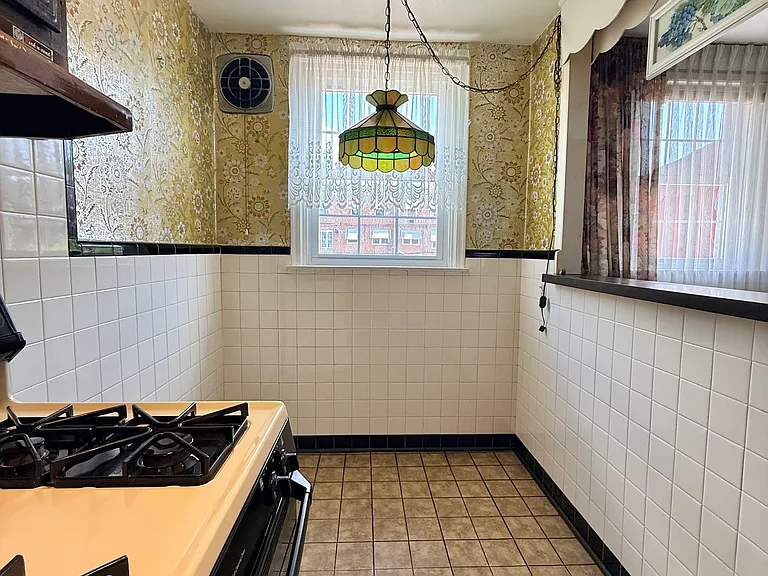 3303 Hartel Ave — Photo 42