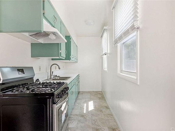 3rd image of 2224 Torrance Blvd #B