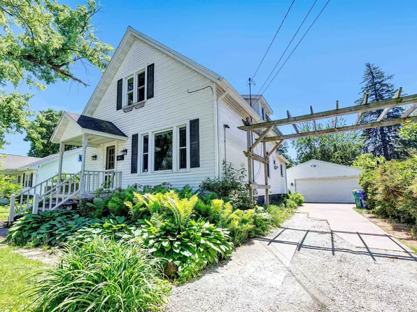 1656 Franz Ave, Green Bay, WI 54302