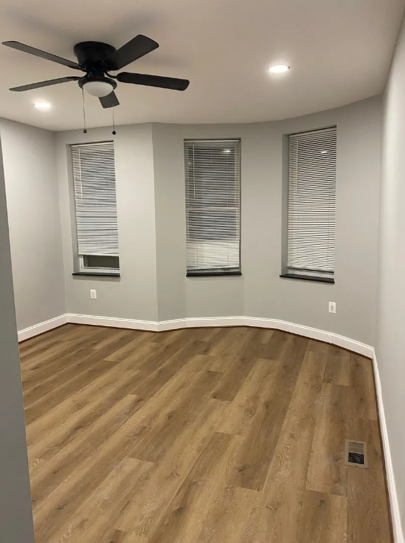 2326 McCulloh Street $850 Available (Private Bath) — Photo 3
