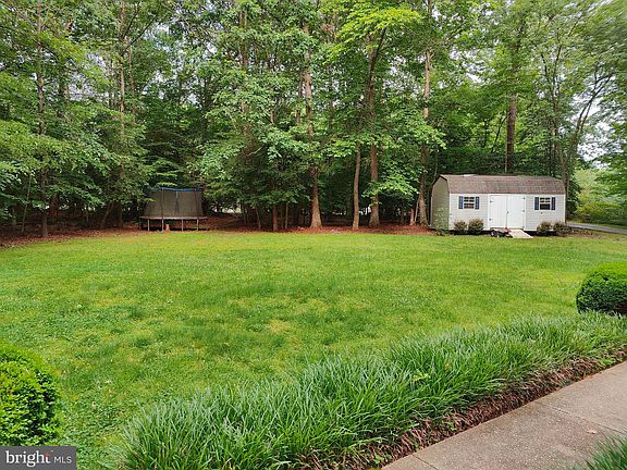 4th image of 36915 W Lakeland Dr