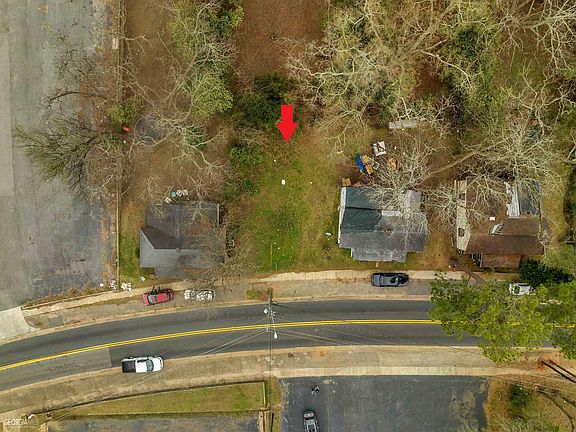 2nd image of 434 Vineville St