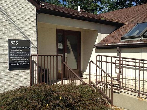 2nd image of 825-835 N Cedar Crest Blvd