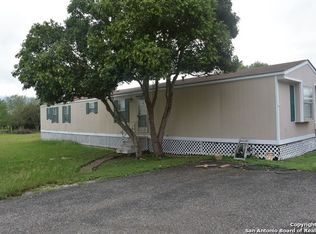 1140 Country Ln, Marion, TX 78124