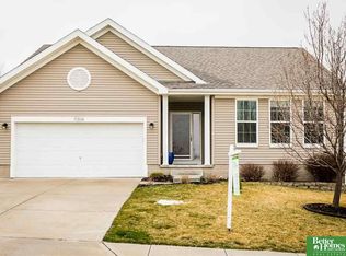 11306 Grant St, Papillion, NE 68046