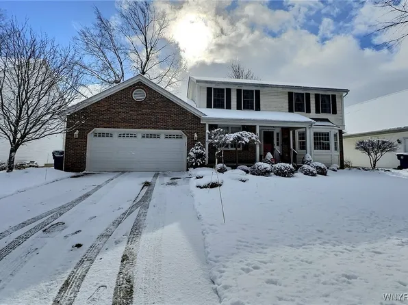 12 Elderwood Ct, Amherst, NY 14228