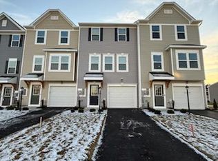 89 Tumblehome Rd, Inwood, WV 25428