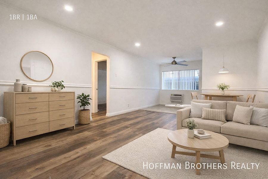 1st image of 10839 Morrison St #3