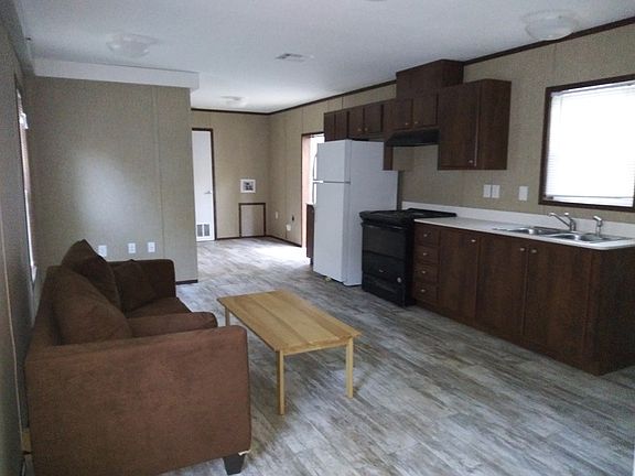 3rd image of 129 Chaparral Dr