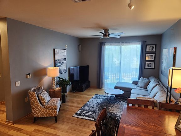 2nd image of 111 W Fulton St #305