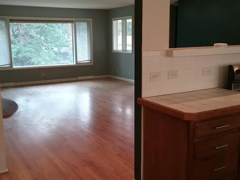28449 Douglas Park Rd — Photo 7