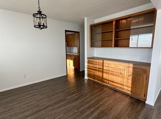 Sunset Manor, Seattle, WA 98107