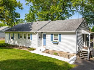 24 Lawndale St, Berlin, CT 06037