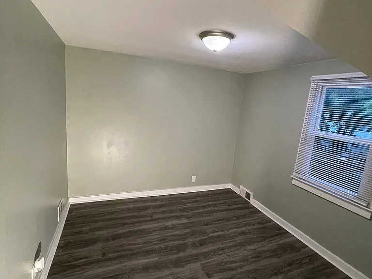 243 Grumbach Ave #2 — Photo 12