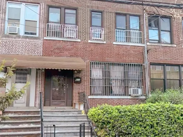 832 49th Street, Brooklyn, NY 11220