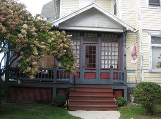 17 1st Ave APT 1, Gloversville, NY 12078