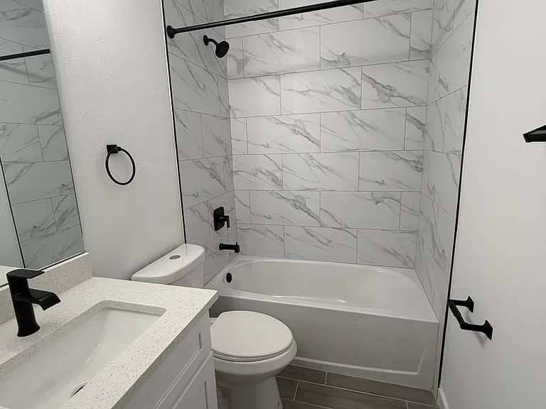 5240 26th St SW — Photo 7