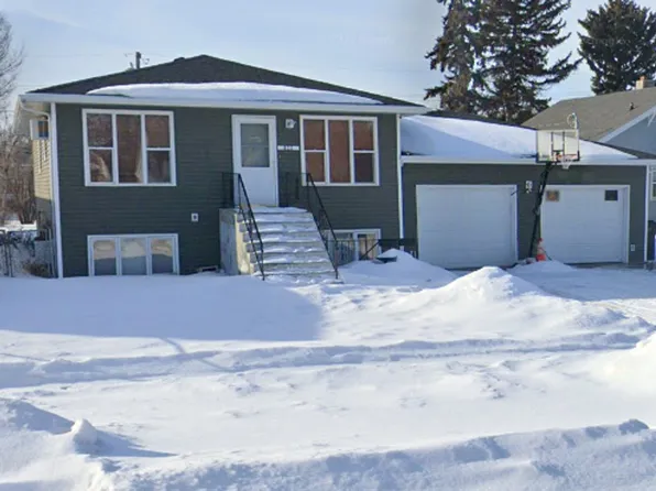 622 S 16th St #A, Bismarck, ND 58504