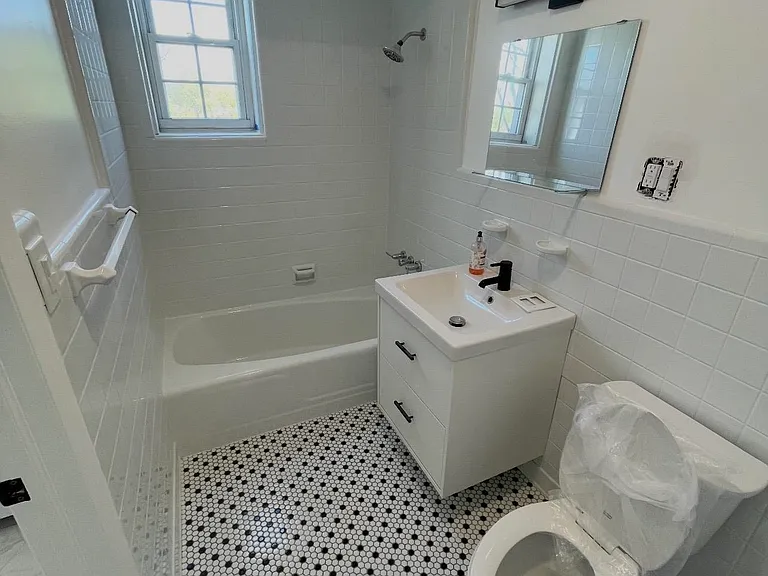 307 New York Ave #2 — Photo 15