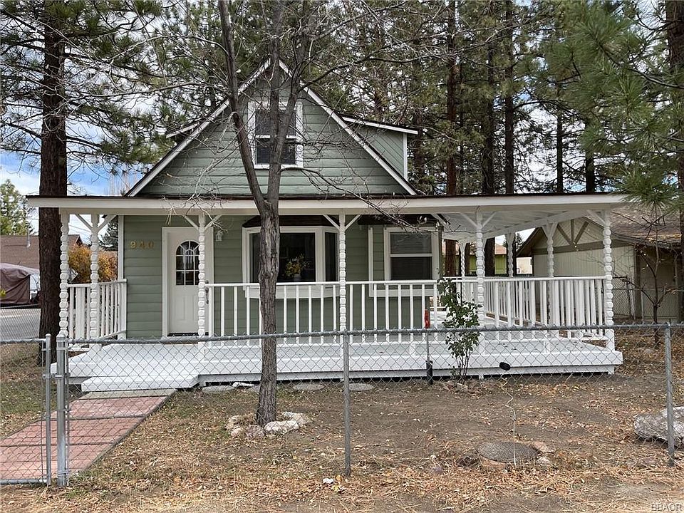 1st image of 940 Sierra Ave