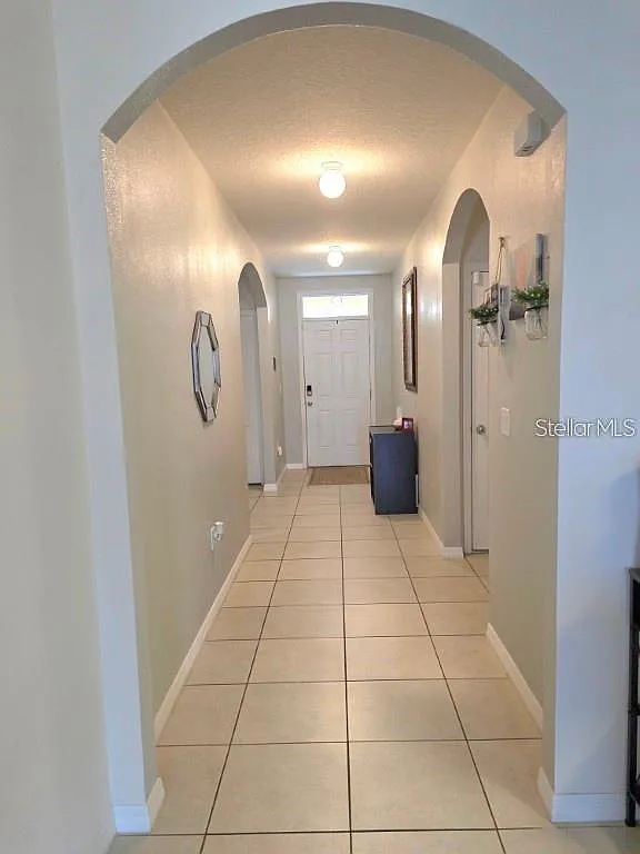 3 bed, 2.0 bath, 1706 sqft, $1,850 — Photo 3