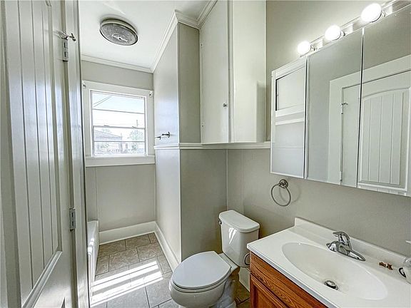 5th image of 1810 Kirkman St