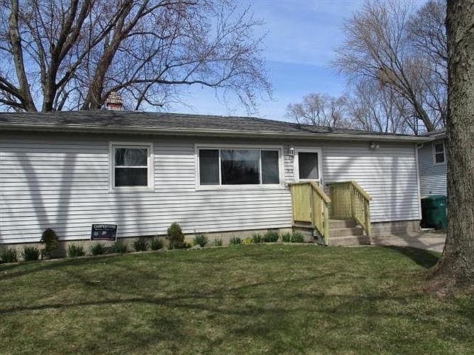 1st image of 1312 W 61st Pl