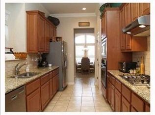 1055 Sunflower Trl, Sunset Valley, TX 78745