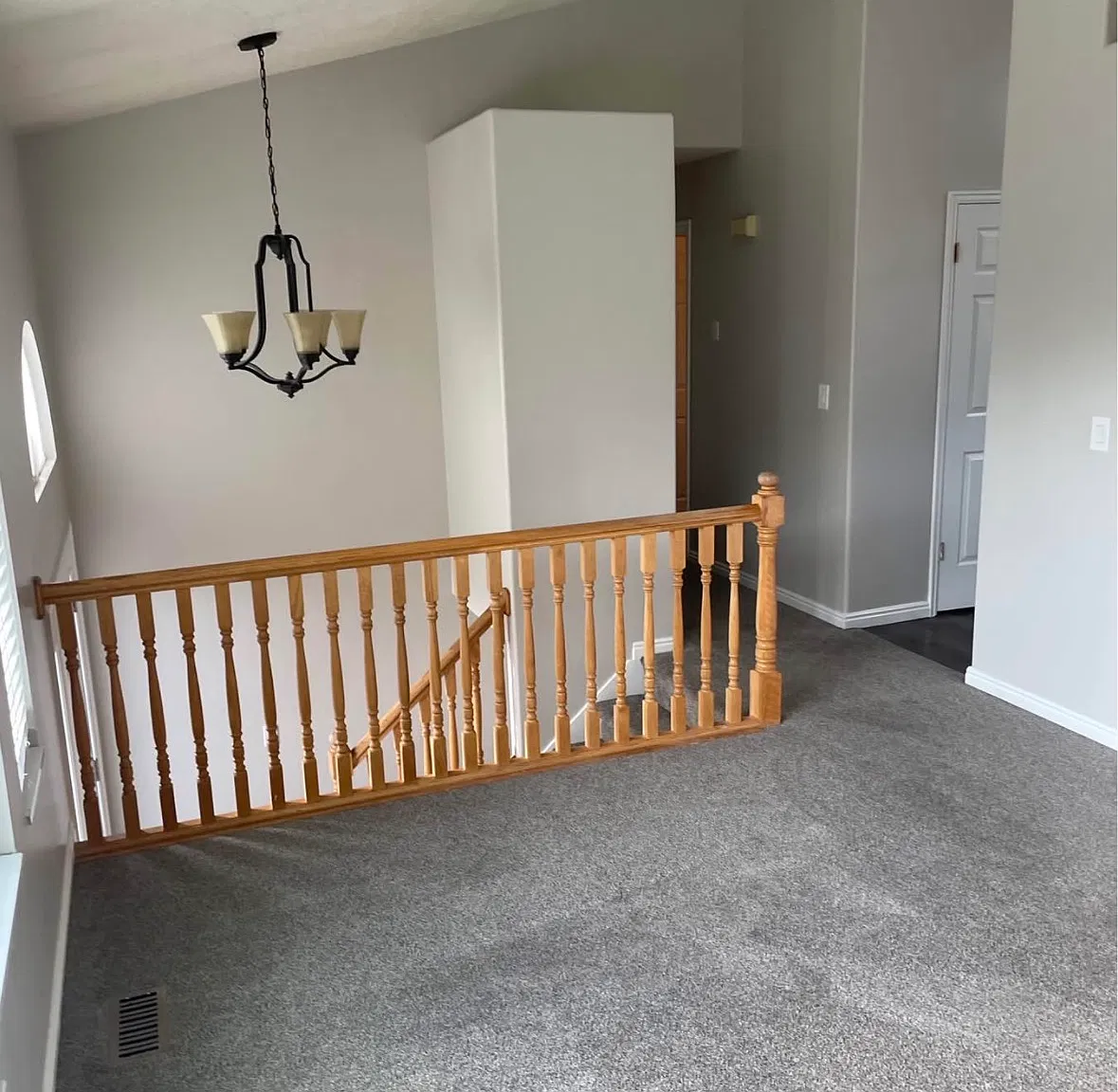 6 bed, 2200 sqft, $2,950 — Photo 2