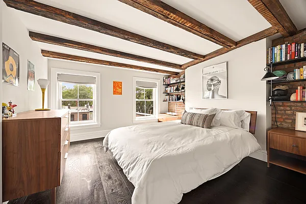 Sold by Corcoran | media 23