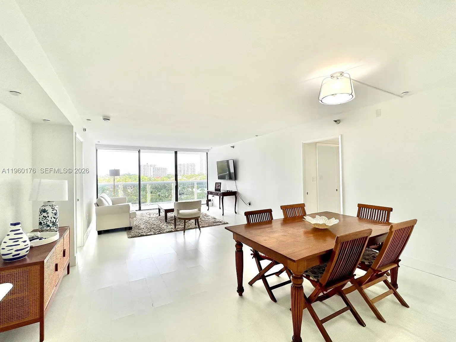 Waterview Condo — Photo 2